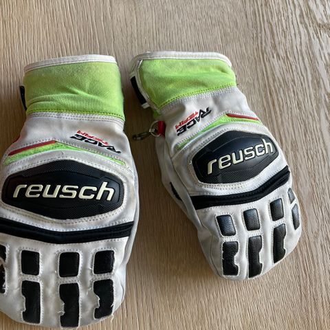 Reusch racingvotter med god polstring størrelse 5; 8-9 år