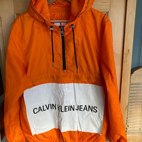 Calvin Klein vind og vannavvisende jakke str. L