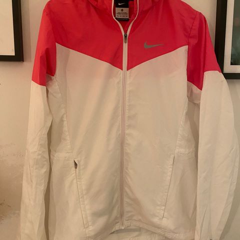 Løpejakke dame Nike str. Xs