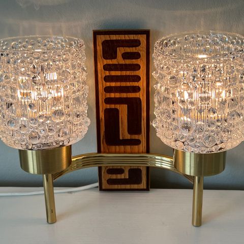 T. Røste & Co - Vintage nydelig lampe. Glass i krystall, nydelig lysspredning.