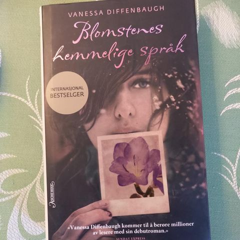 Vanessa Diffenbaugh "Blomstenes hemmelige språk" innb. bok 2012