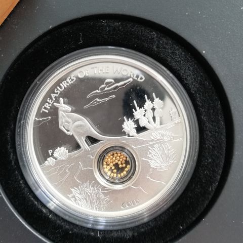 Treasures of The World 2014 - 1 oz sølvmynt med 0.2 gram gull