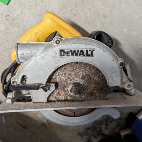 Dewalt sirkelsag