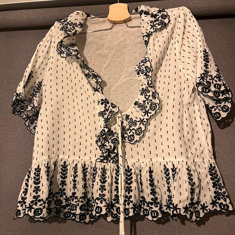 zara bluse