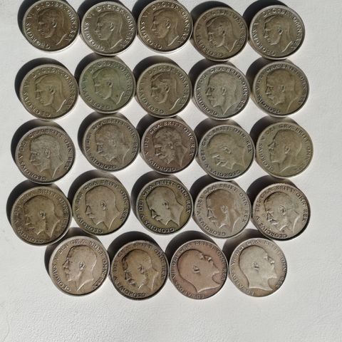24 stk britiske 1/2 Crown mynter fra 1902 til 1946