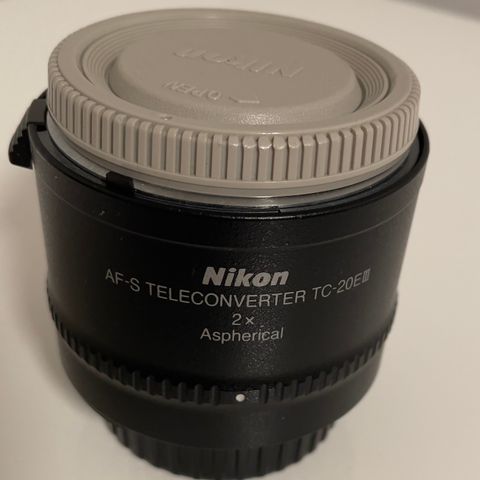 Teleconverter Nikon TC-20 EIII (2.0x)