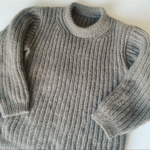 September sweater XS