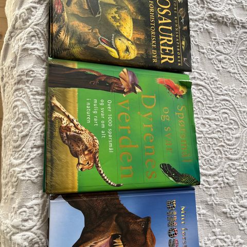 Bøker dinosaur, dyr, fakta mm