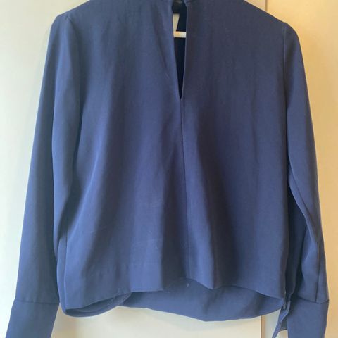 Bluse fra By Malene Birger str 34