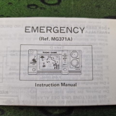 Manual til 80-talls håndholdt spill: EMERGENCY (MG371A) LCD Game Radio