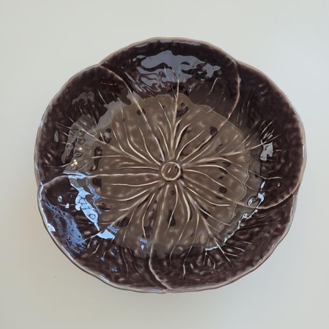 BORDALLO BOWL 22,5 CM. BRUN. NY.