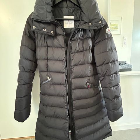 MONCLER JAKKE DAME (2/38/Medium)