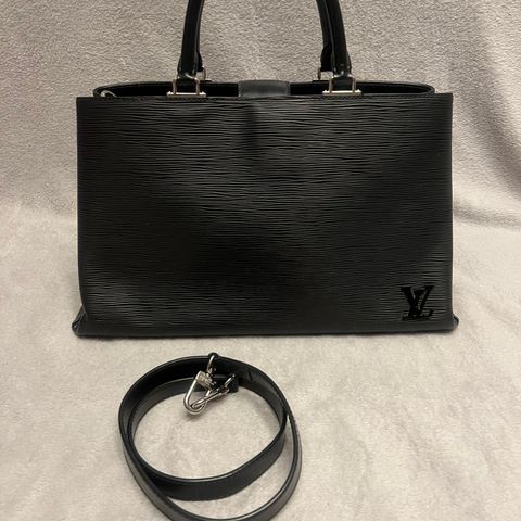 Louis Vuitton Kleber MM Epi Noir