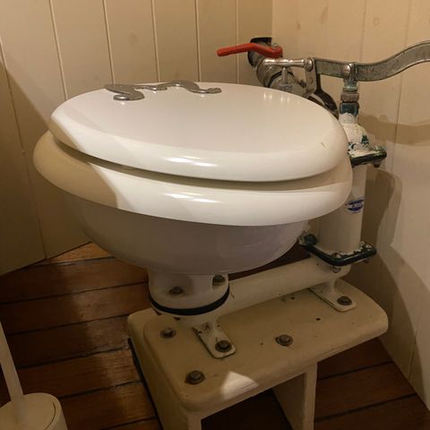 Klassisk båttoalett Blakes - Blakes Marine Toilet