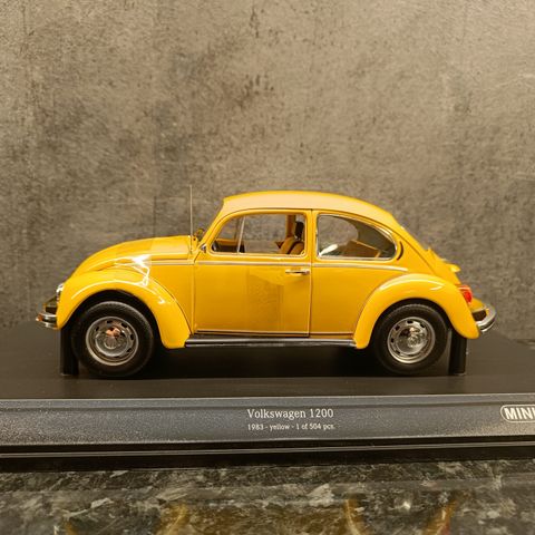 VW Boble 1200 - 1983  modell - Minichamps Limited Edition skala 1:18