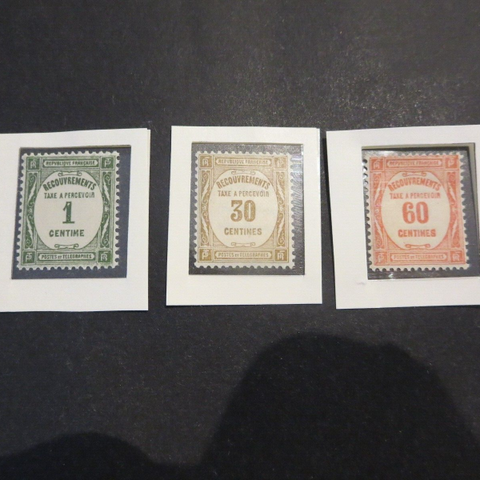 Tax frimerker frankrike  1941-56 (1395) MNH HG .I plastlommer.
