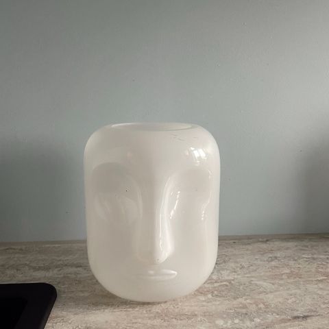 Vase med ansikt