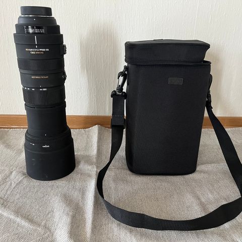 Sigma telezoom 150-500 mm, f 5-6.3 med Nikon fatning