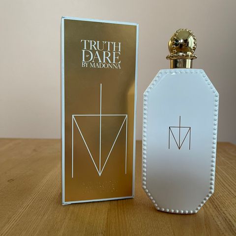 parfymer Truth or Dare by Madonna