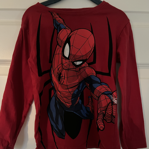 Pakke med gensere (Spiderman PJ mask, Lindex 👍🏻😊