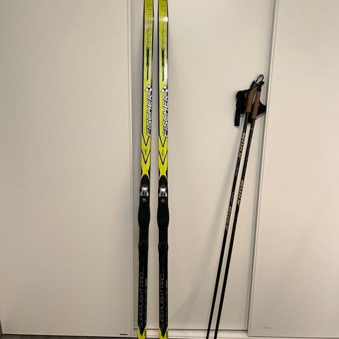 Fischer Superlight Pro Wax str 187cm (smøreski) + Swix Carbon CT3 staver str 145