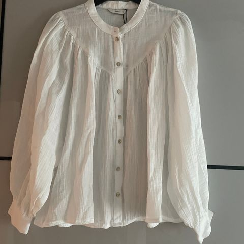 Hvit bluse / skjorte