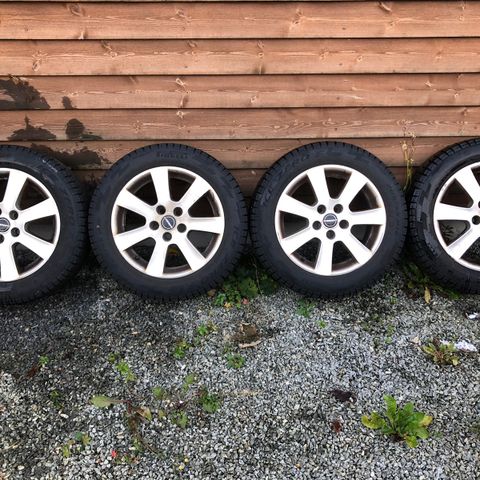 Vinterdekk 205/55 R16