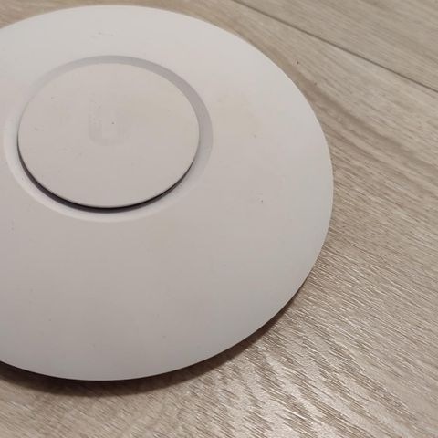 Ubiquiti UniFi AP AC Lite