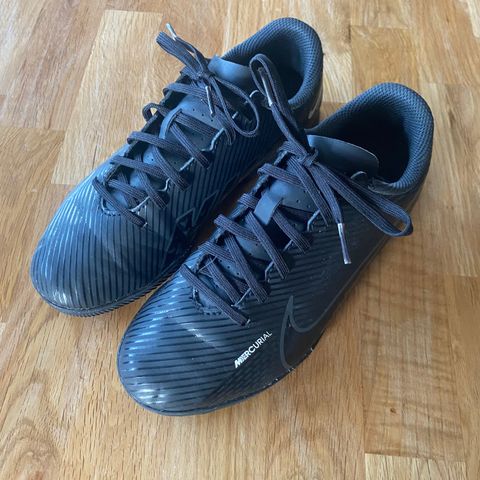 Nike Mercurial innendørs fotballsko str 35.5