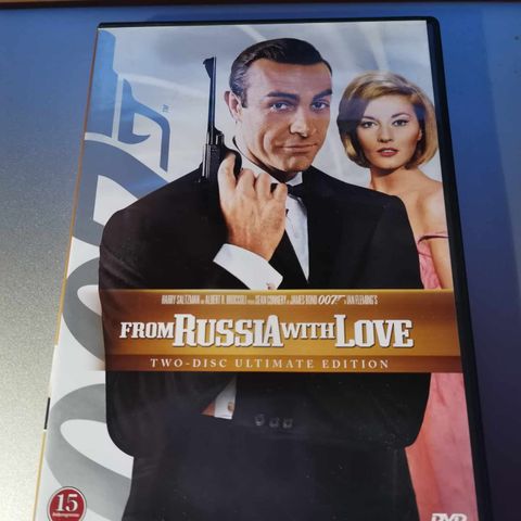 James Bond. From Russia with love med norsk tekst bestående av 2 stk dvd