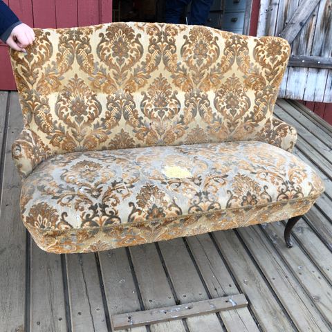 Gammel sofa fra 50 tallet (?)