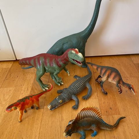 Store dinosaurfigurer - 45 cm