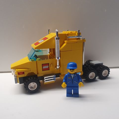 Komplett og meget pen 10156 Lego Truck