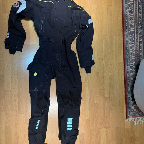 Ursuit Easy Goretex Str. Medium (164-170cm)