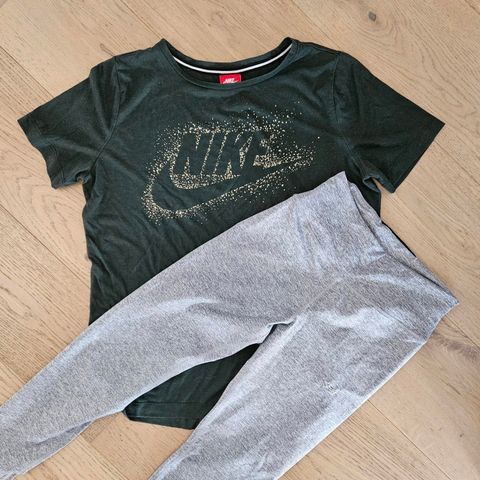 Röhnisch tights og Nike tskjorte