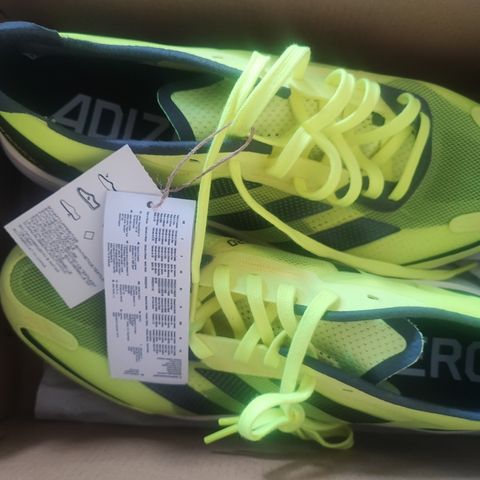 Adizero boston 11 til kr 1150