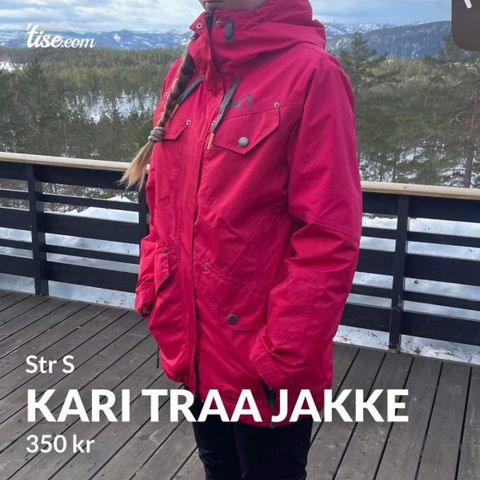 Jakke fra Kari Traa, m mange detaljer, str S, stor i størrelsen