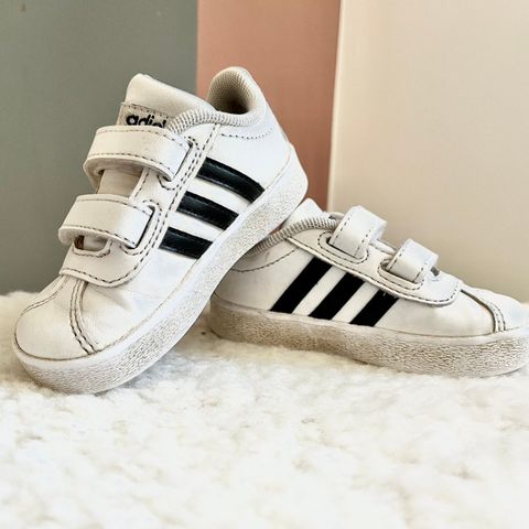 Adidas baby str20