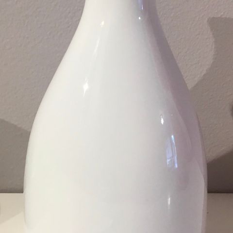 Liten vase fra Porsgrunn porselen