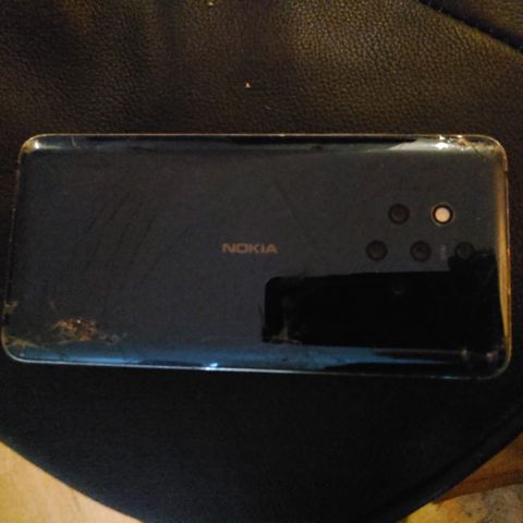 Hei! Jeg ønsker å kjøpe Nokia ( 9 pureview )