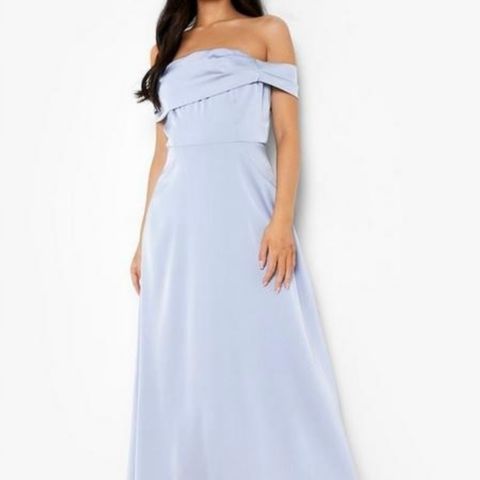 Blå kjole 38 M