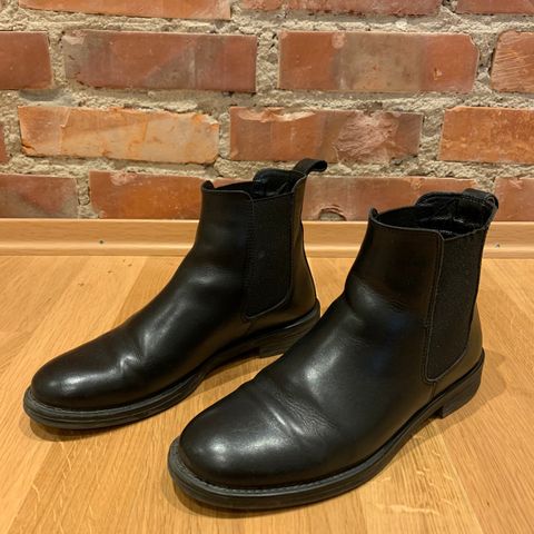 Chelsea boots