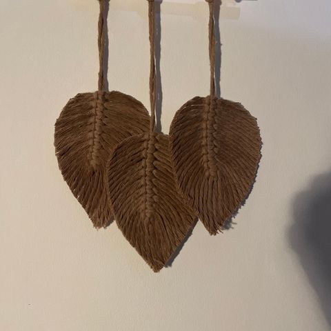macrame leaf wall hanging