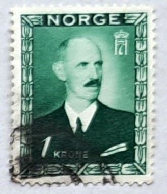 NK 350. Kong Haakon VII. Kronemerker 1946. Hjørnestemplet.
