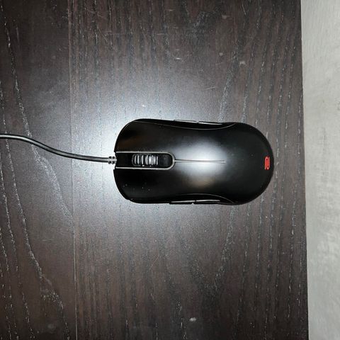 Zowie ZA12