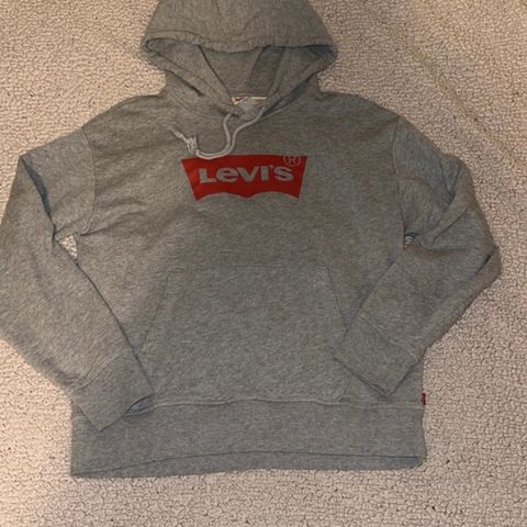 Levis hettegenser