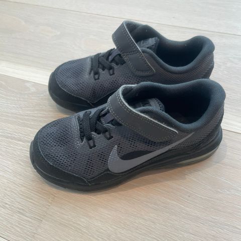 Nike joggesko str 27,5