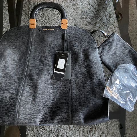 Emporio Armani tote selges