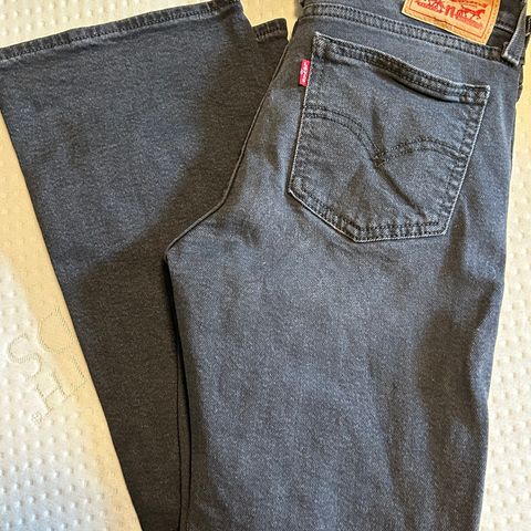 Levis superlow bootcut 26/30