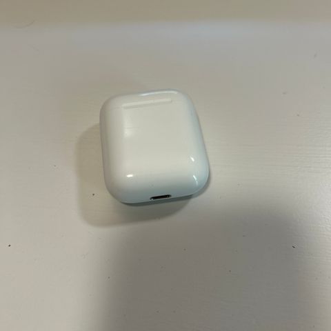 airpods 2 gen venstre side har nesten ikke noe lyd